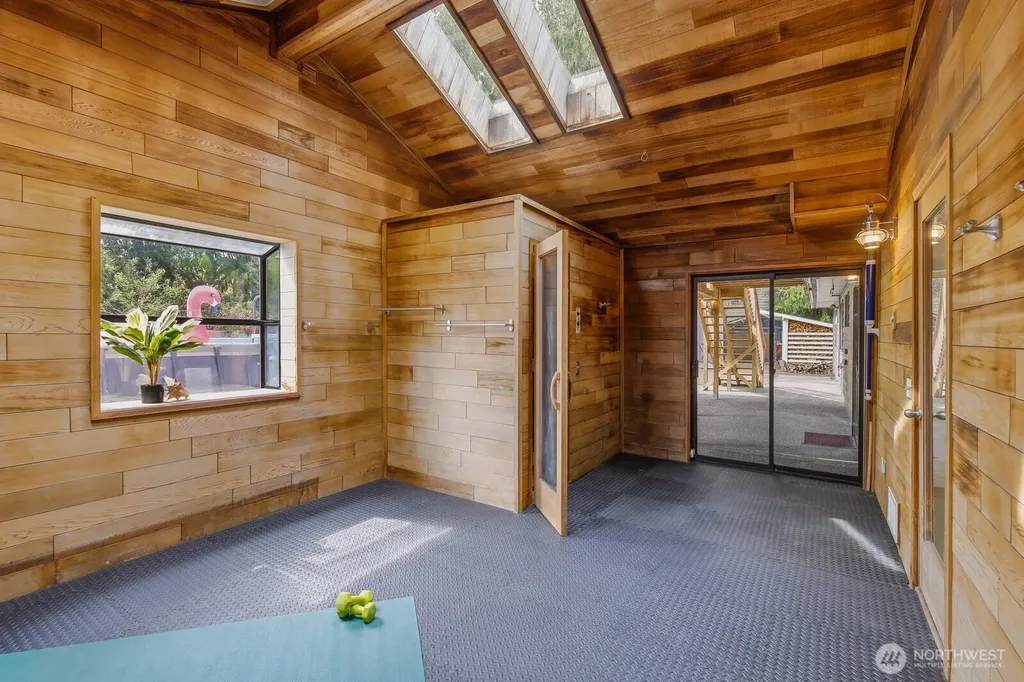 13717 46th Avenue W Edmonds WA 98026