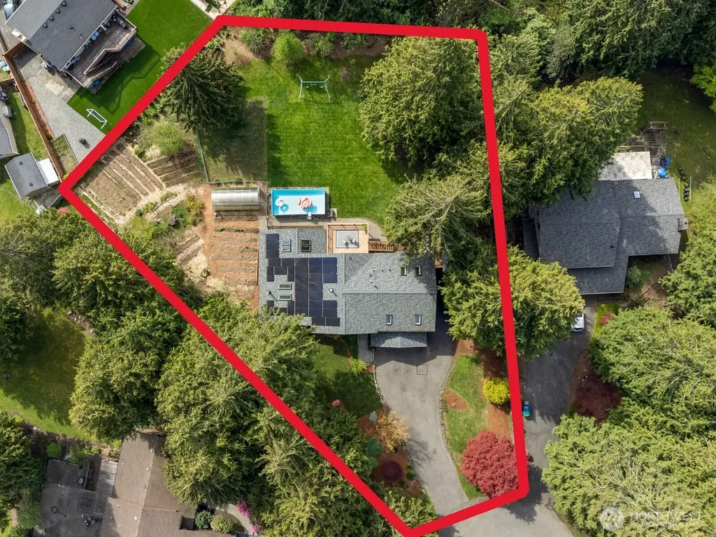13717 46th Avenue W Edmonds WA 98026