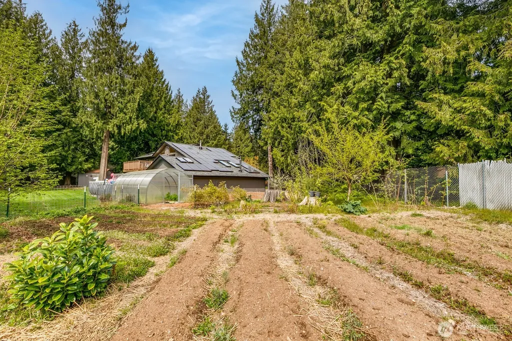 13717 46th Avenue W Edmonds WA 98026
