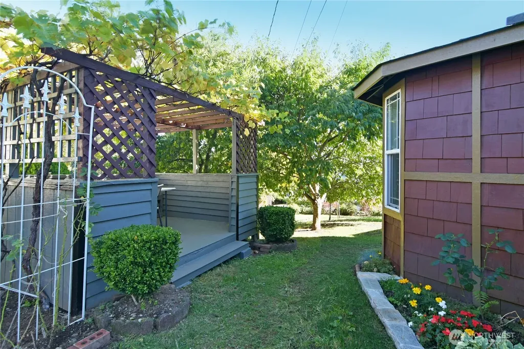 23116 80th Place W Edmonds WA 98026