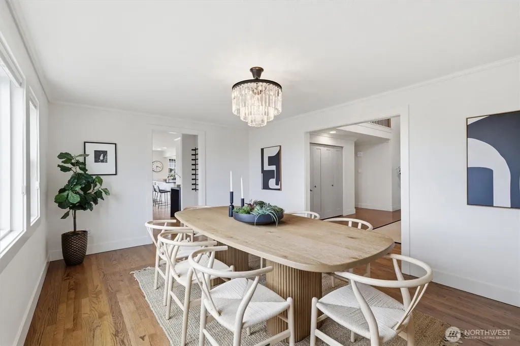 18124 Riviera Place SW Normandy Park WA 98166