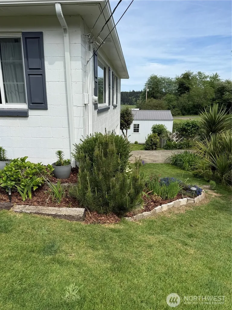 959 Barnhart Street Raymond WA 98577