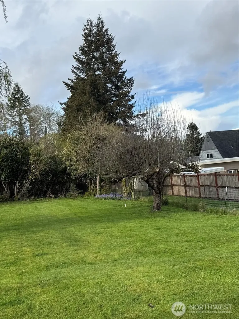 959 Barnhart Street Raymond WA 98577