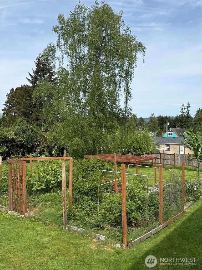 959 Barnhart Street Raymond WA 98577