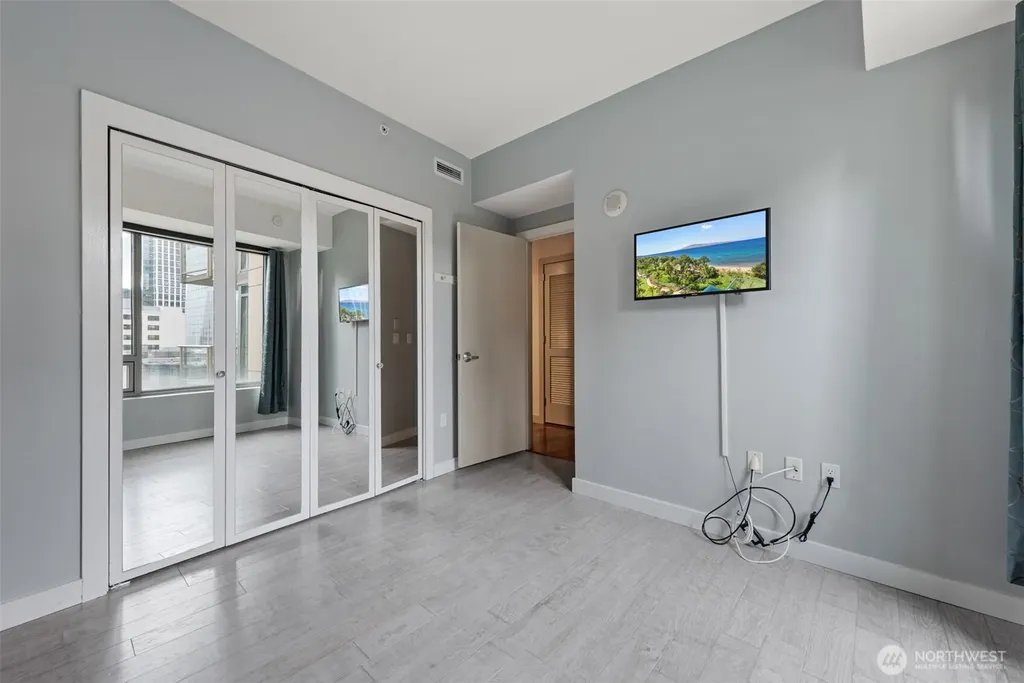 900 Lenora Street Seattle WA 98121