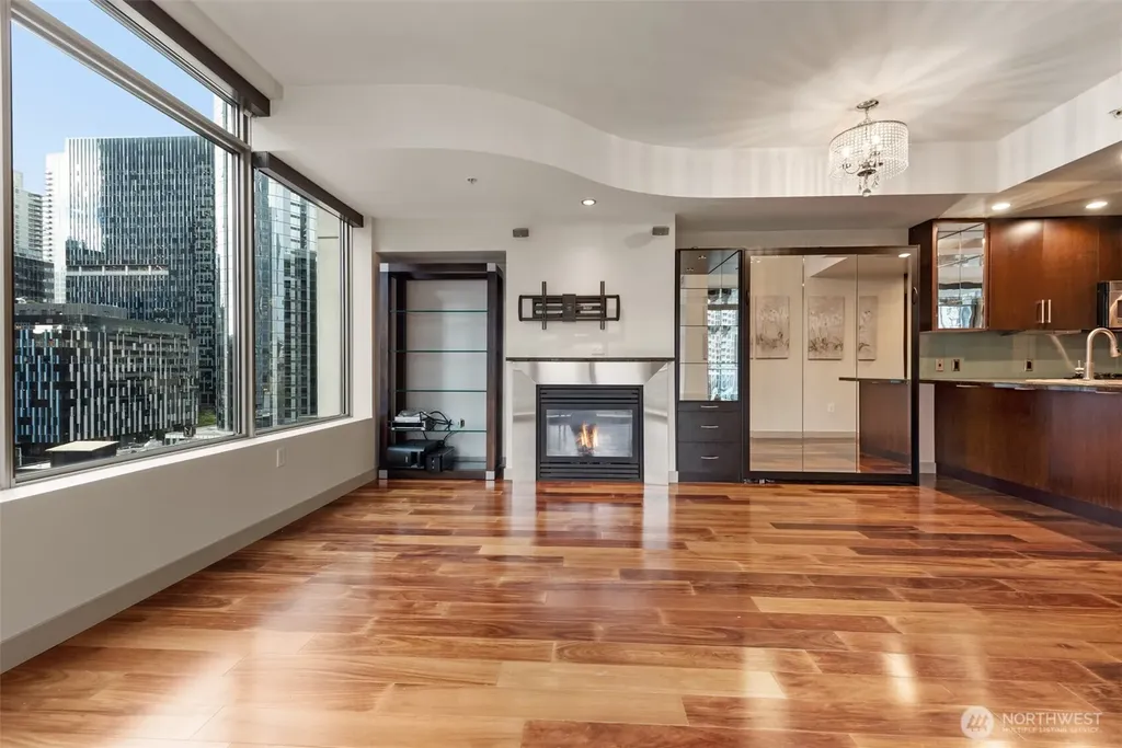 900 Lenora Street Seattle WA 98121