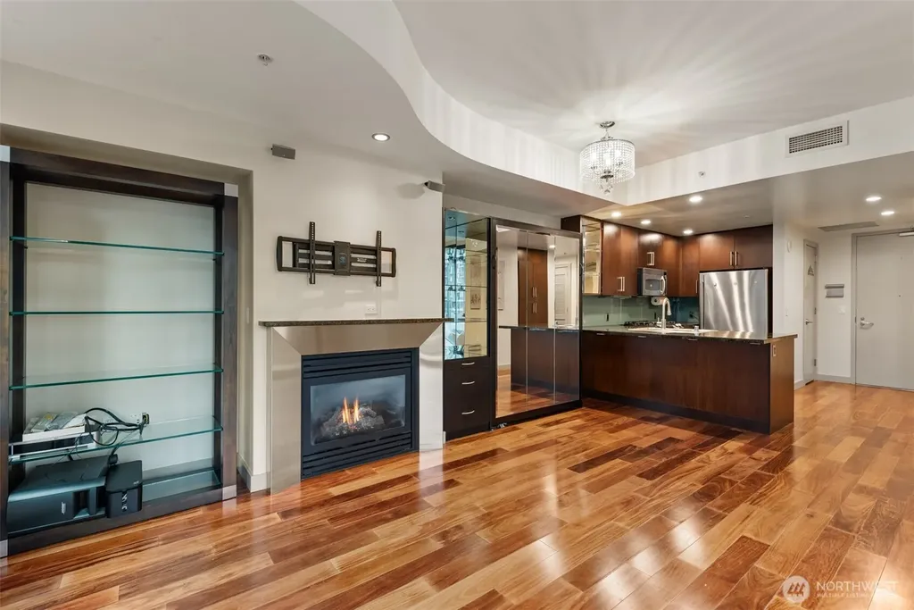 900 Lenora Street Seattle WA 98121