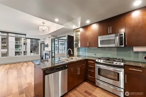 900 Lenora Street Seattle WA 98121