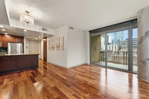 900 Lenora Street Seattle WA 98121