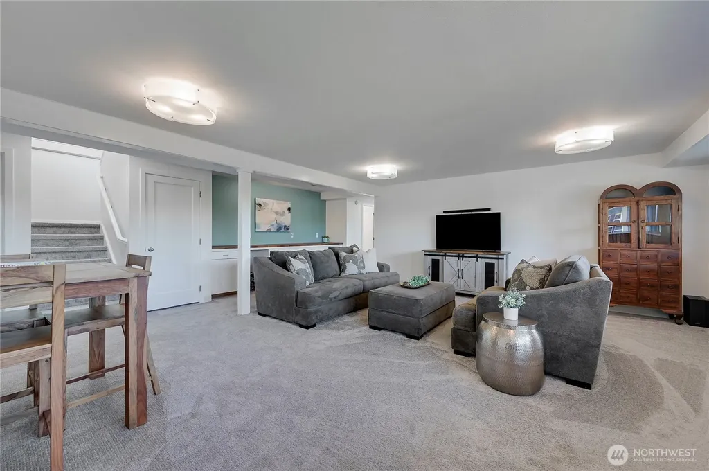 30 Adventurer Lane Port Ludlow WA 98365