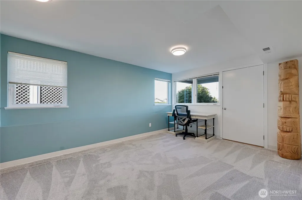 30 Adventurer Lane Port Ludlow WA 98365