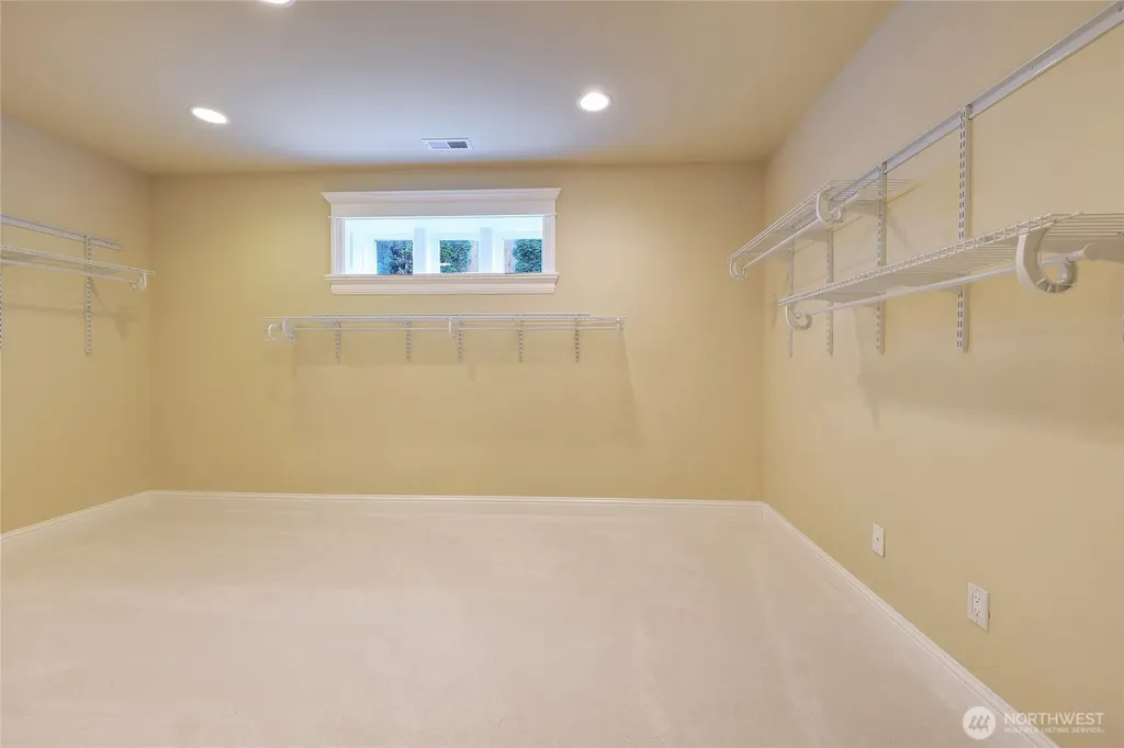 7661 NE 14th Street Medina WA 98039