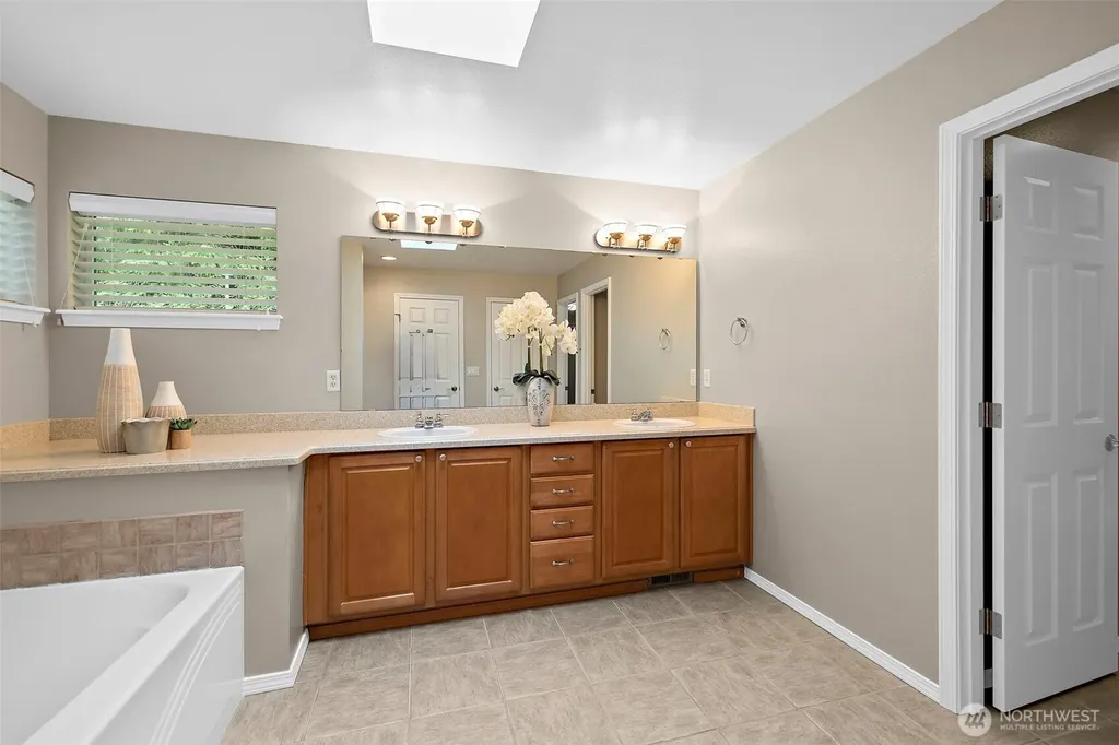 24931 234th Place SE Maple Valley WA 98038