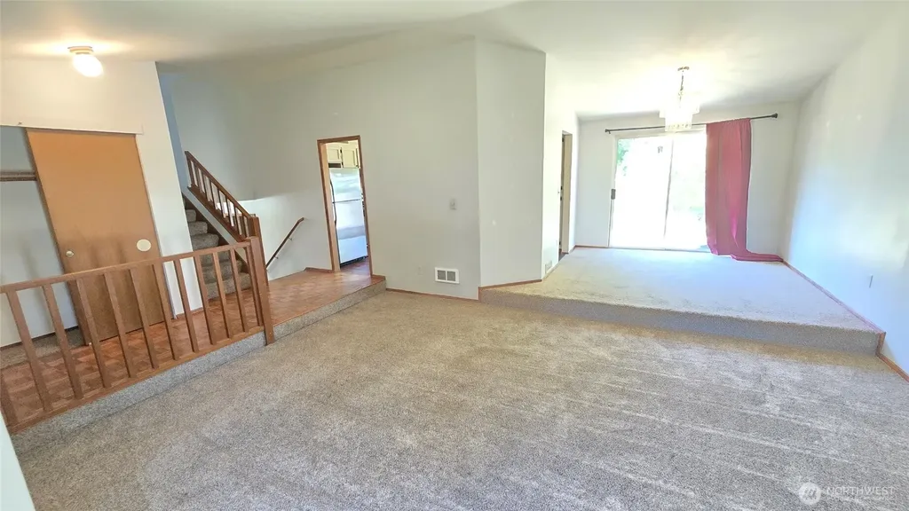 73 NW Roeder Drive Oak Harbor WA 98277
