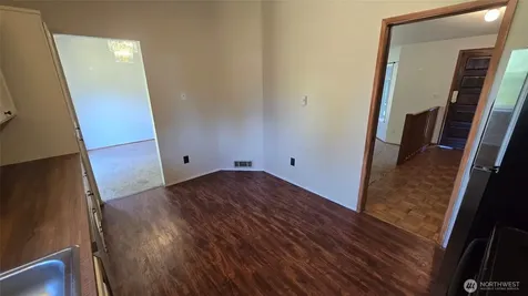 73 NW Roeder Drive Oak Harbor WA 98277