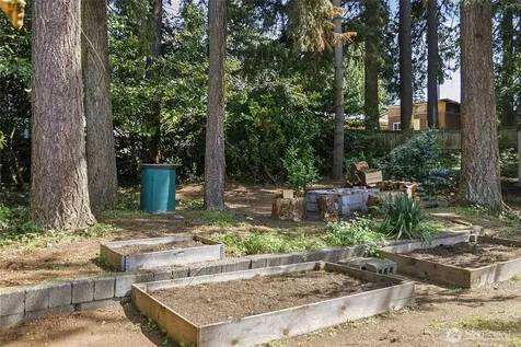 18024 Corliss Avenue N Shoreline WA 98133