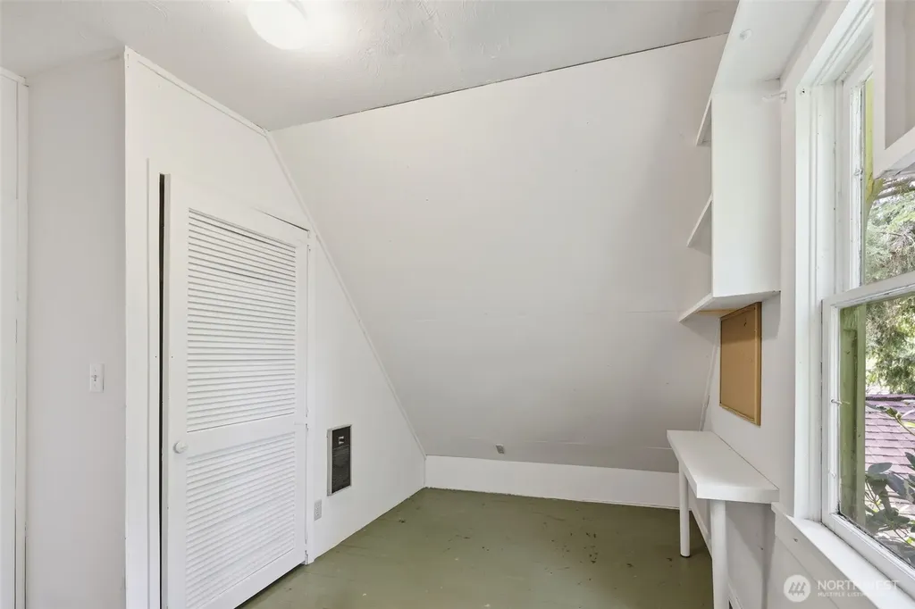 234 NW 2 Crane Lane Poulsbo WA 98370