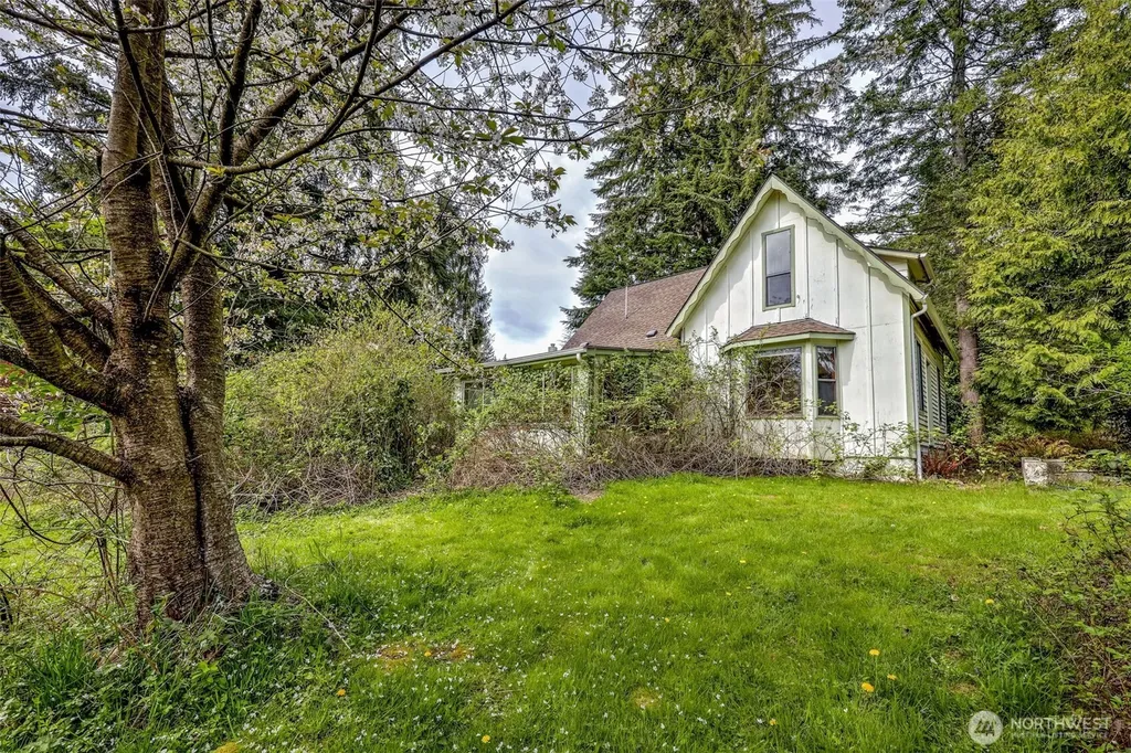 234 NW 2 Crane Lane Poulsbo WA 98370