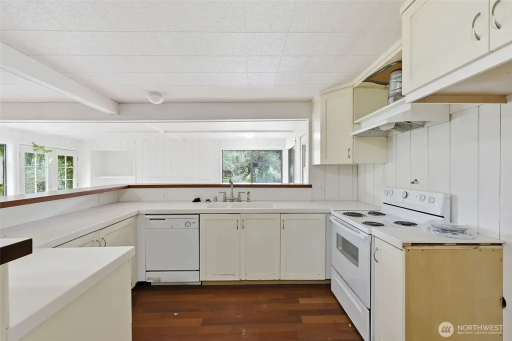 234 NW 2 Crane Lane Poulsbo WA 98370