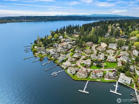 8496 NE Woodland Cove Drive Kirkland WA 98034