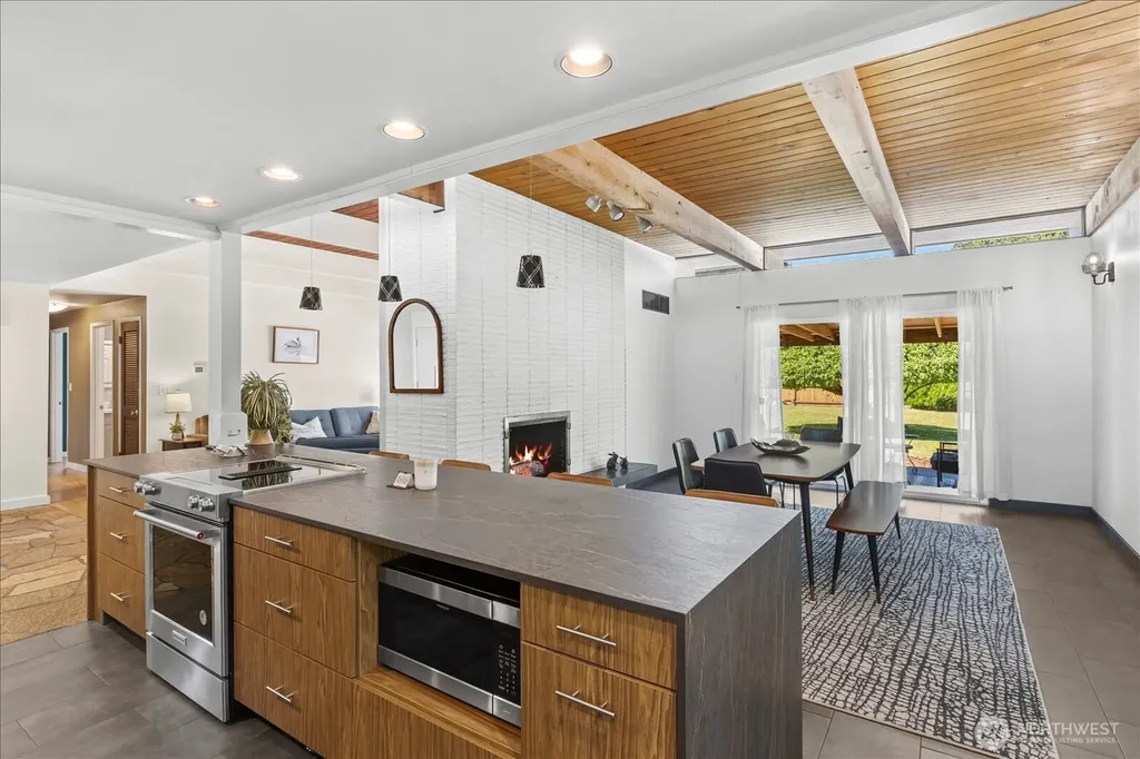 8119 190th Street SW Edmonds WA 98026