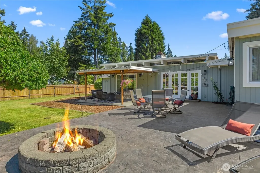 8119 190th Street SW Edmonds WA 98026