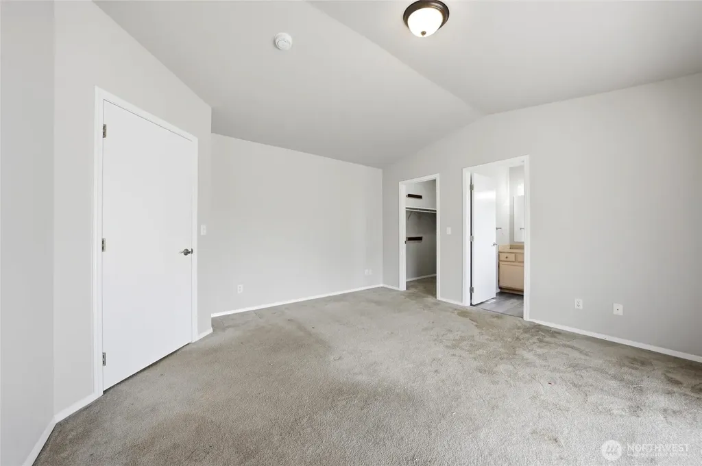 725 NW Sunburst Court Moses Lake WA 98837