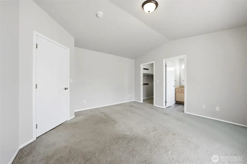 725 NW Sunburst Court Moses Lake WA 98837