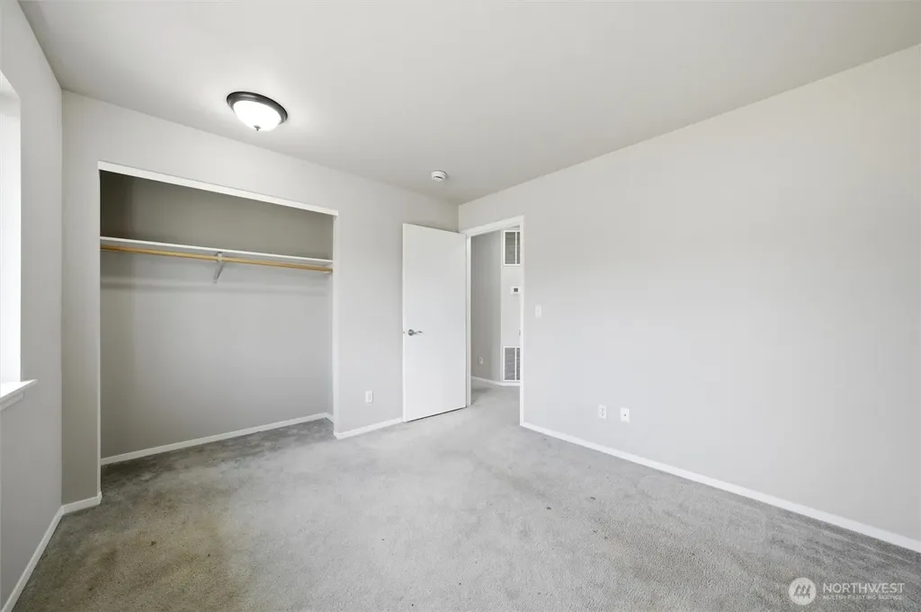 725 NW Sunburst Court Moses Lake WA 98837