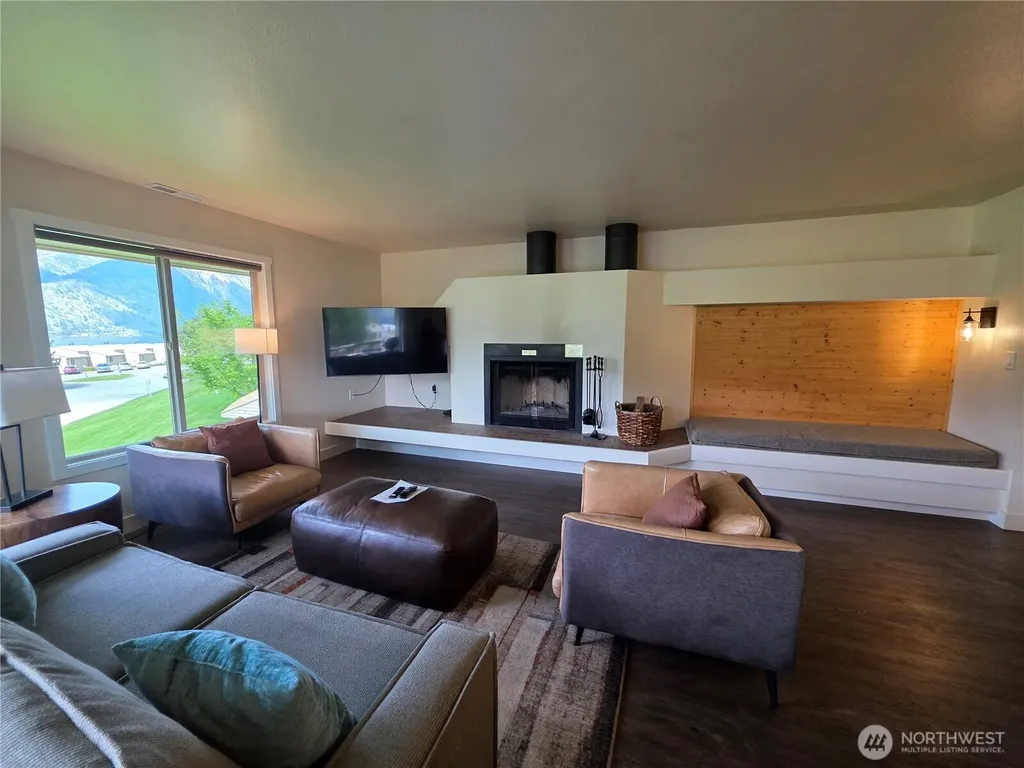 1 Lodge 609-q Manson WA 98831