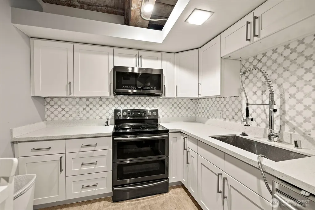 1507 Western Avenue Seattle WA 98101