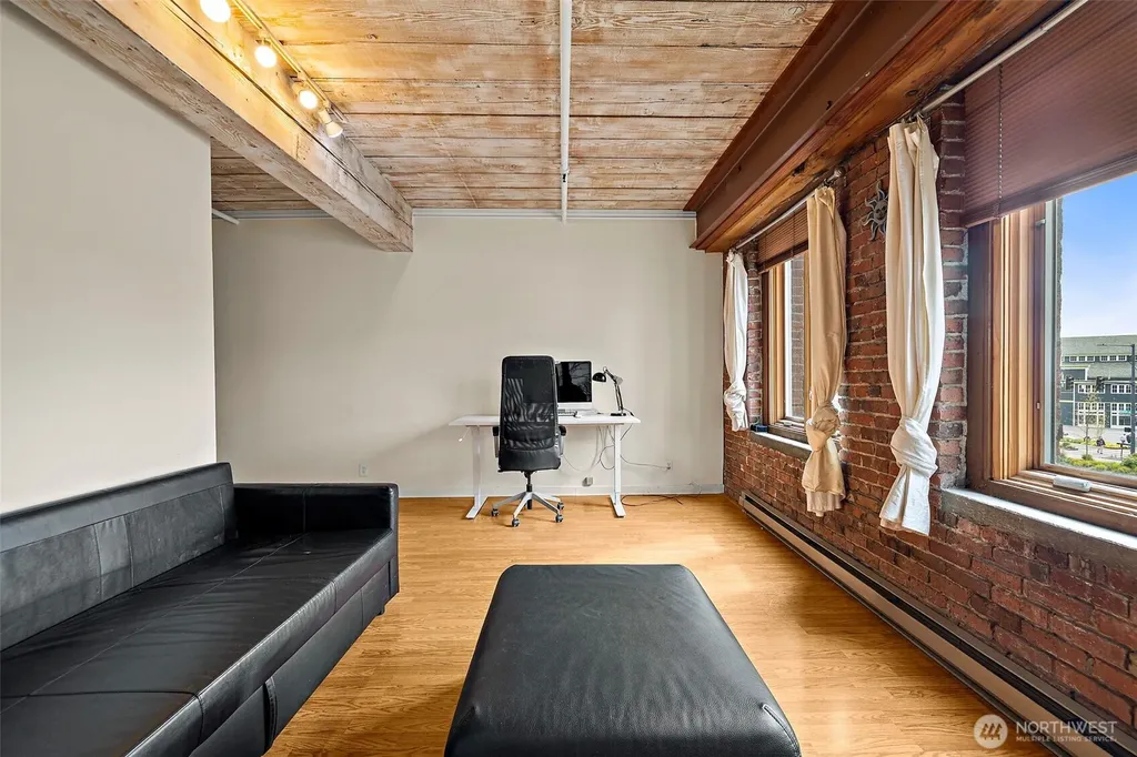 1507 Western Avenue Seattle WA 98101