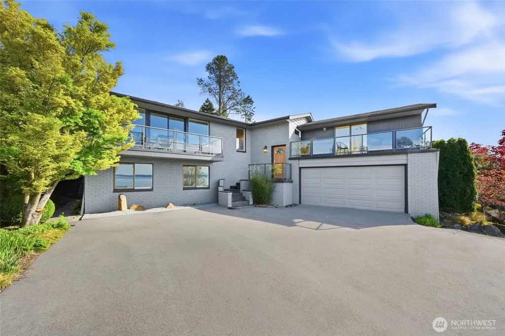 10248 Richwood Avenue NW Seattle WA 98177