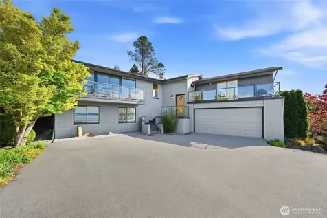 10248 Richwood Avenue NW Seattle WA 98177
