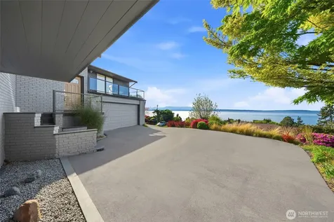 10248 Richwood Avenue NW Seattle WA 98177
