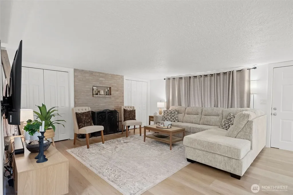 2102 NW Kelly Drive Vancouver WA 98655