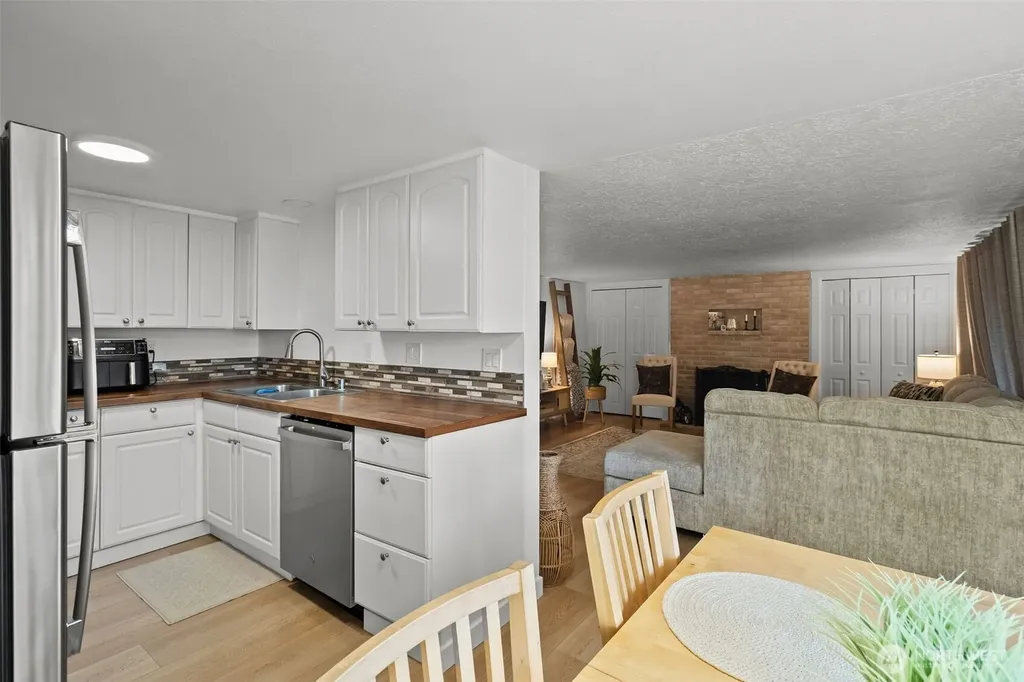 2102 NW Kelly Drive Vancouver WA 98655