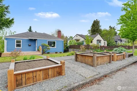 7537 21st Avenue NE Seattle WA 98115