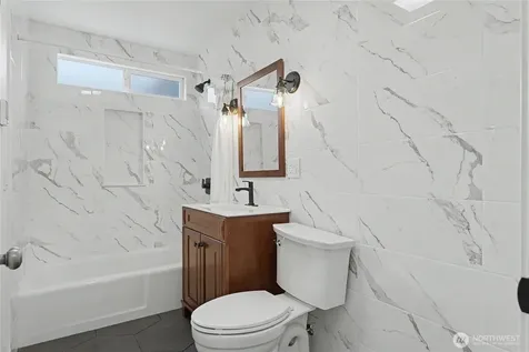 7537 21st Avenue NE Seattle WA 98115