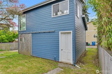 7537 21st Avenue NE Seattle WA 98115