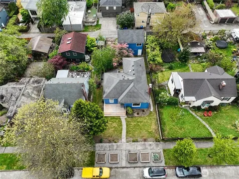 7537 21st Avenue NE Seattle WA 98115