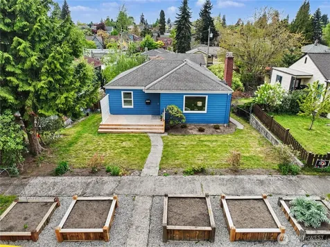 7537 21st Avenue NE Seattle WA 98115