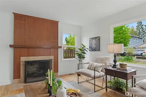 7537 21st Avenue NE Seattle WA 98115