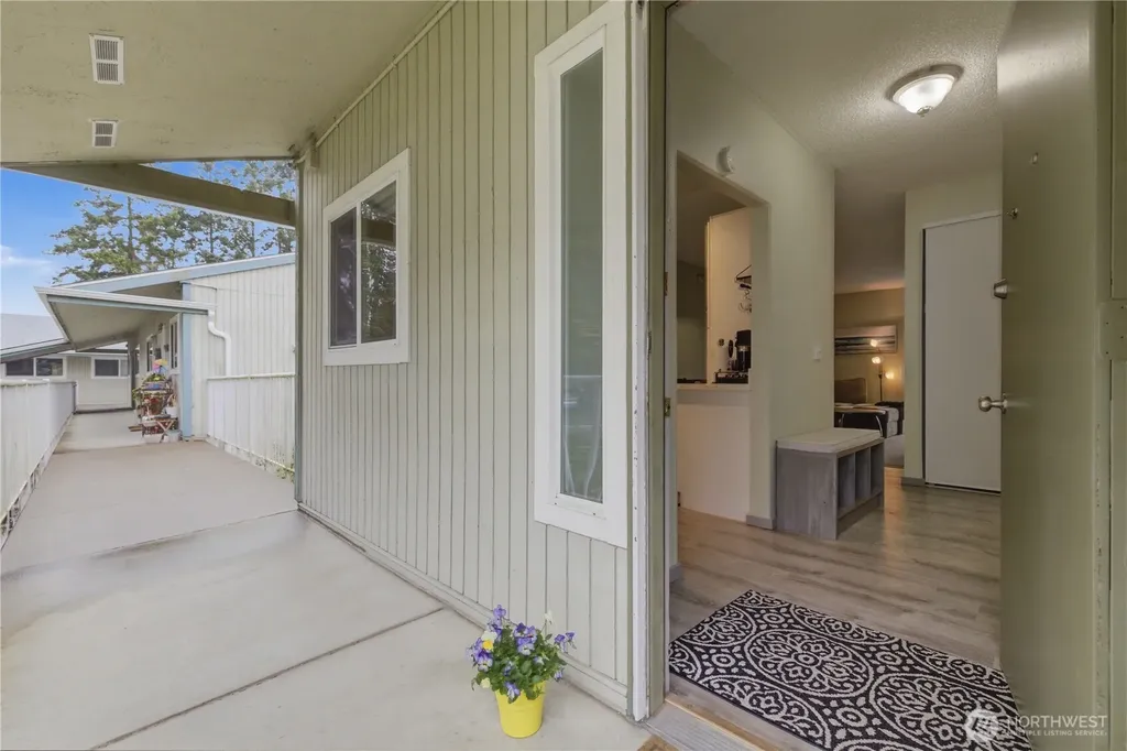 5804 200th Street SW Lynnwood WA 98036