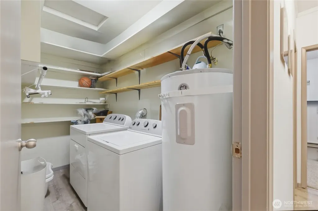 5804 200th Street SW Lynnwood WA 98036