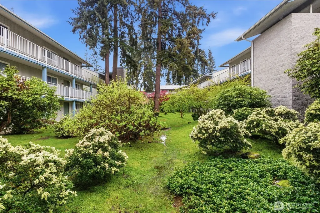 5804 200th Street SW Lynnwood WA 98036