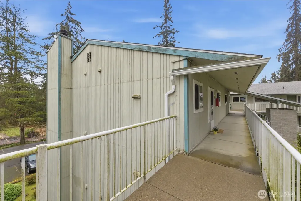 5804 200th Street SW Lynnwood WA 98036