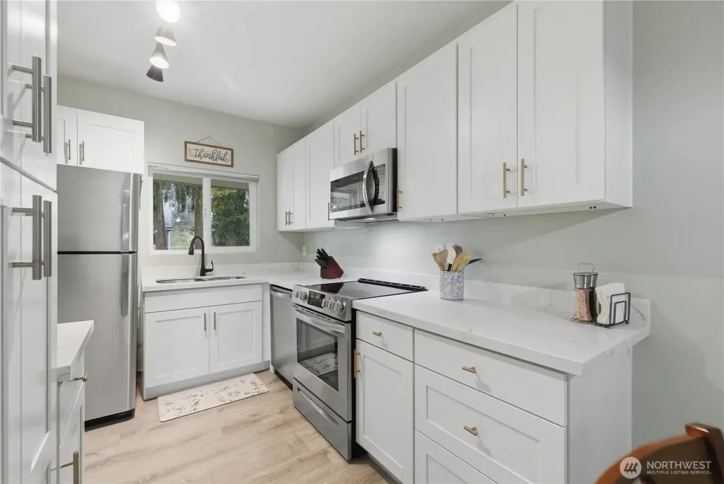 5804 200th Street SW Lynnwood WA 98036