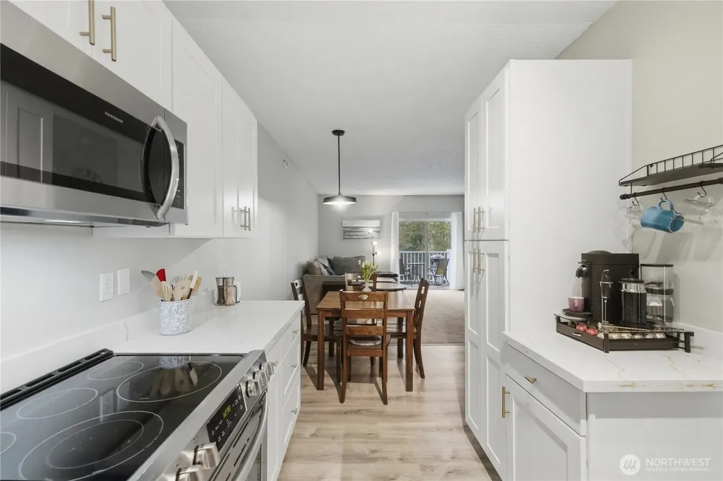 5804 200th Street SW Lynnwood WA 98036