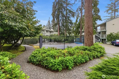 5804 200th Street SW Lynnwood WA 98036